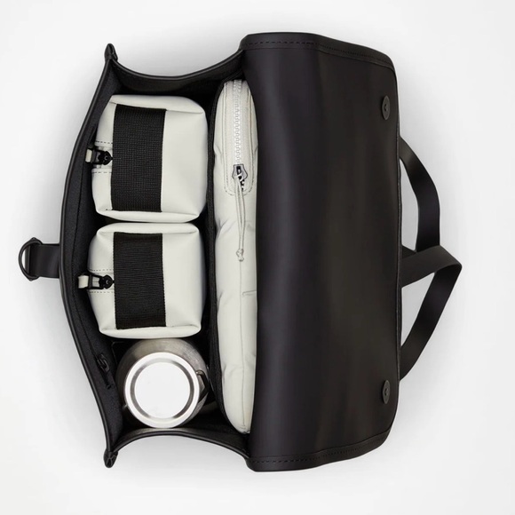 Rains Classic Backpack - Picture 3 of 4